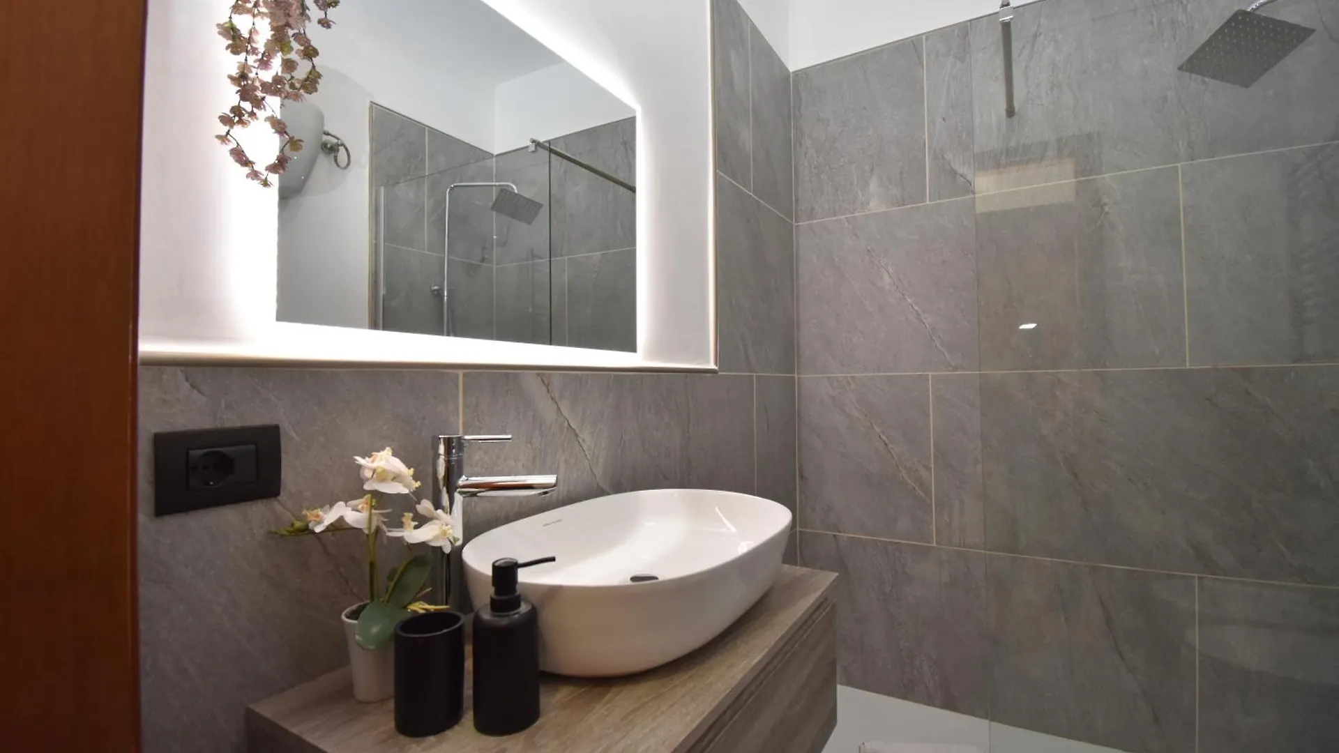 Diasof Apartments Rome