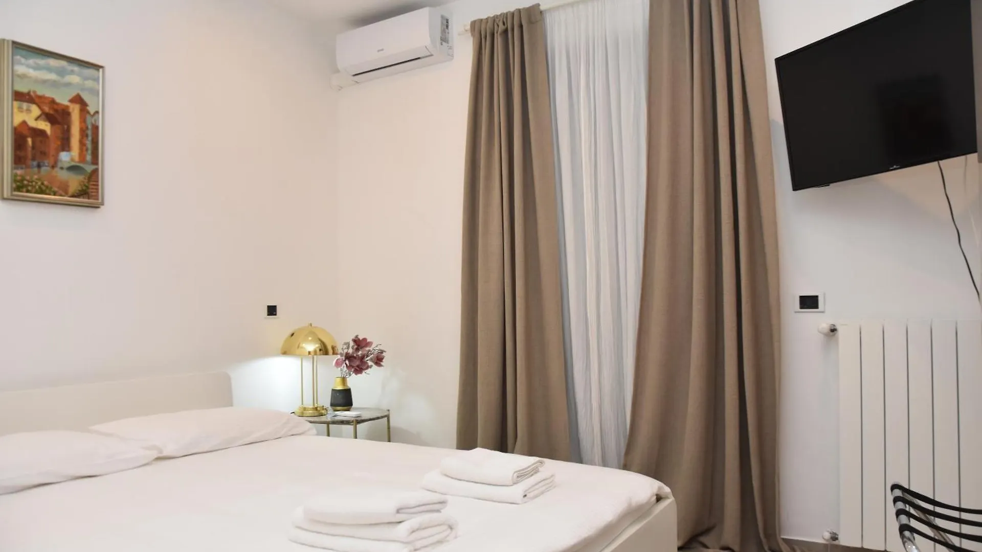 Diasof Apartments Rome 0*,