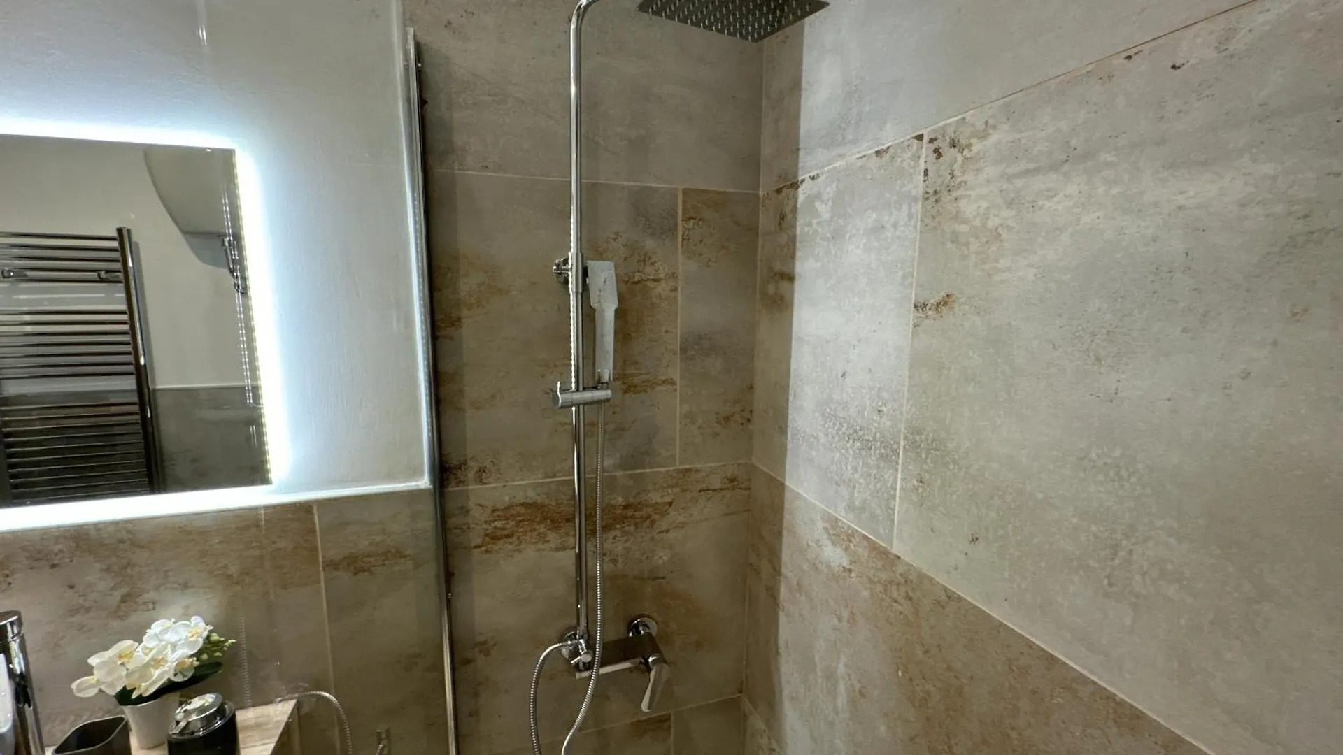 Diasof Apartments Rome