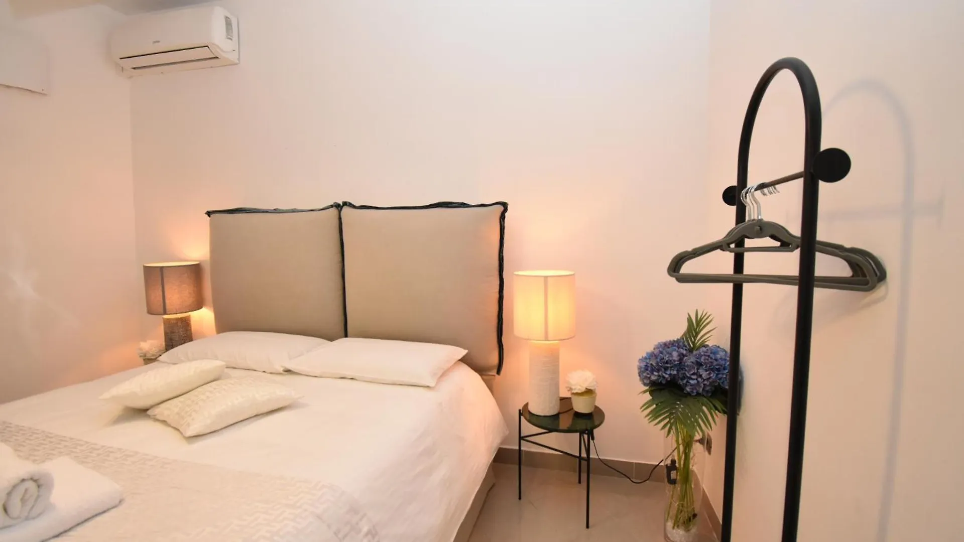 Diasof Apartments Rom