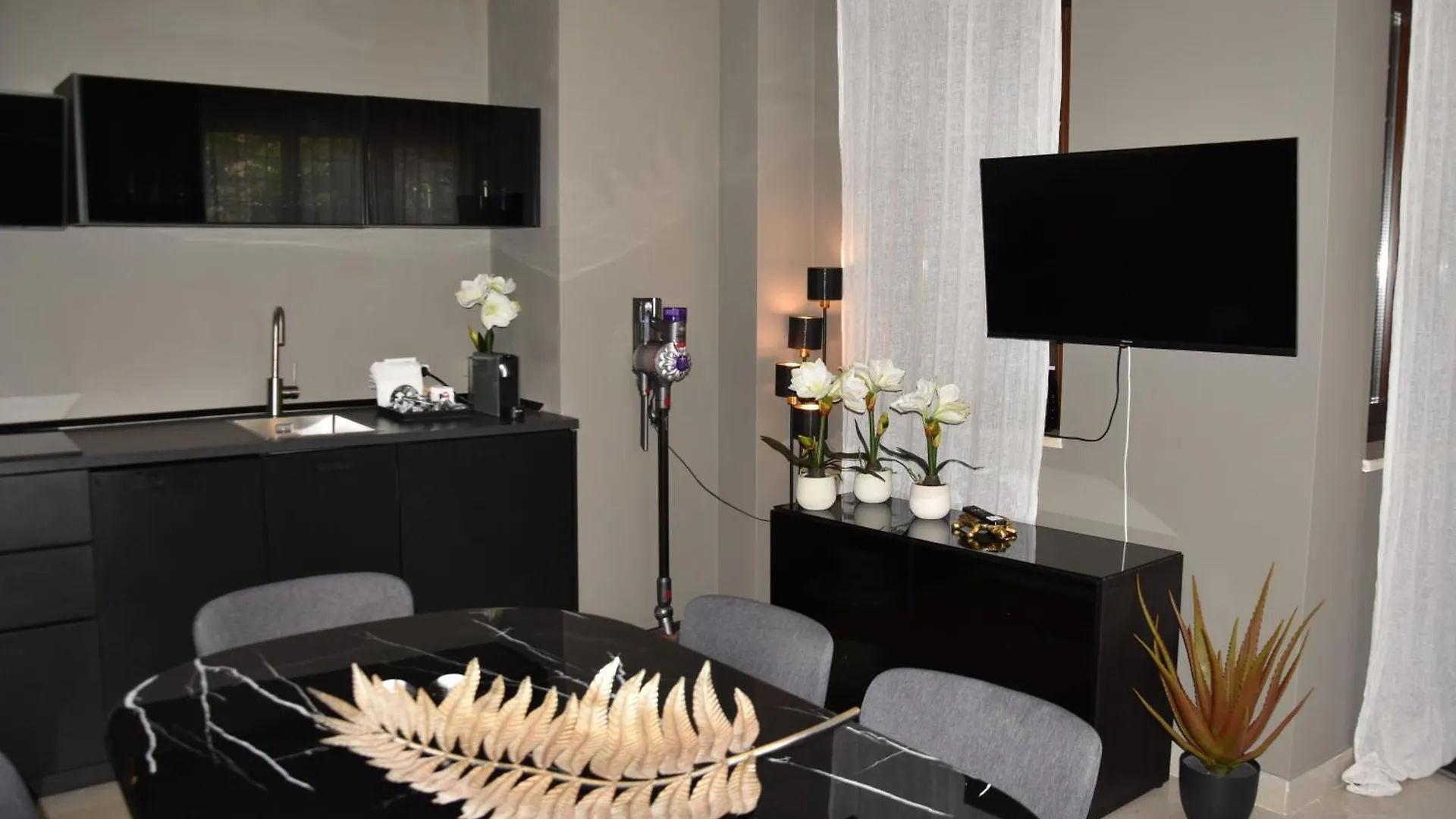 Diasof Apartments Rom